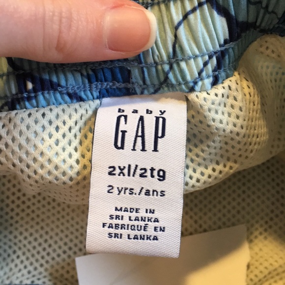NWT Gap swim shorts - Picture 7 of 7